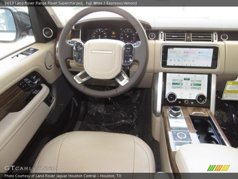 Fuji White / Espresso/Almond 2019 Land Rover Range Rover Supercharged