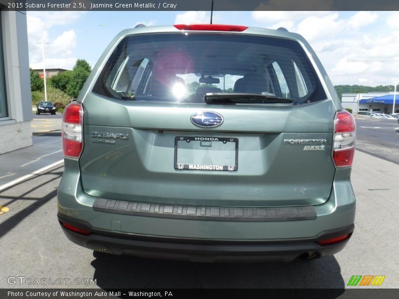 Jasmine Green Metallic / Gray 2015 Subaru Forester 2.5i