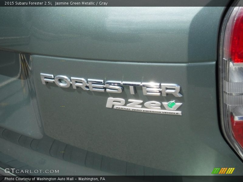 Jasmine Green Metallic / Gray 2015 Subaru Forester 2.5i