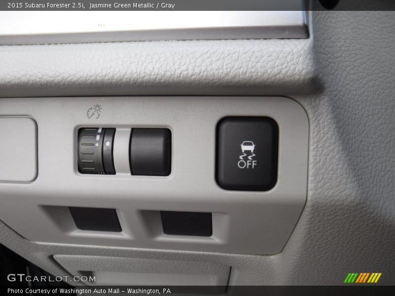 Jasmine Green Metallic / Gray 2015 Subaru Forester 2.5i