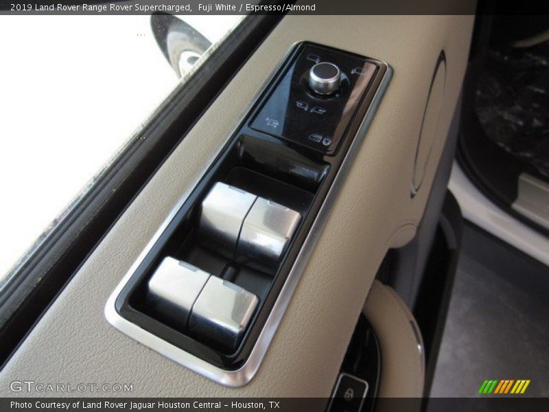 Fuji White / Espresso/Almond 2019 Land Rover Range Rover Supercharged