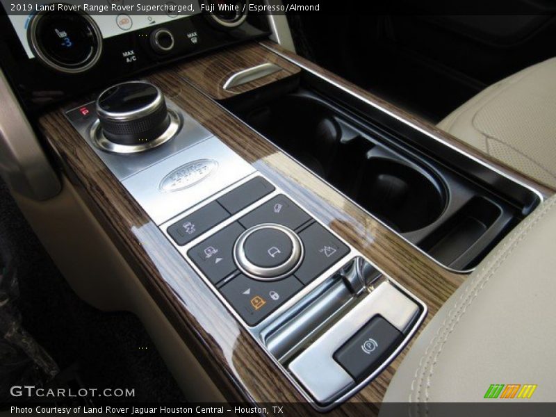 Fuji White / Espresso/Almond 2019 Land Rover Range Rover Supercharged