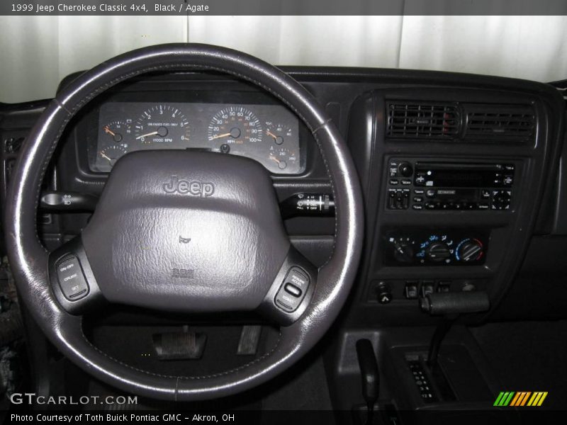 Black / Agate 1999 Jeep Cherokee Classic 4x4