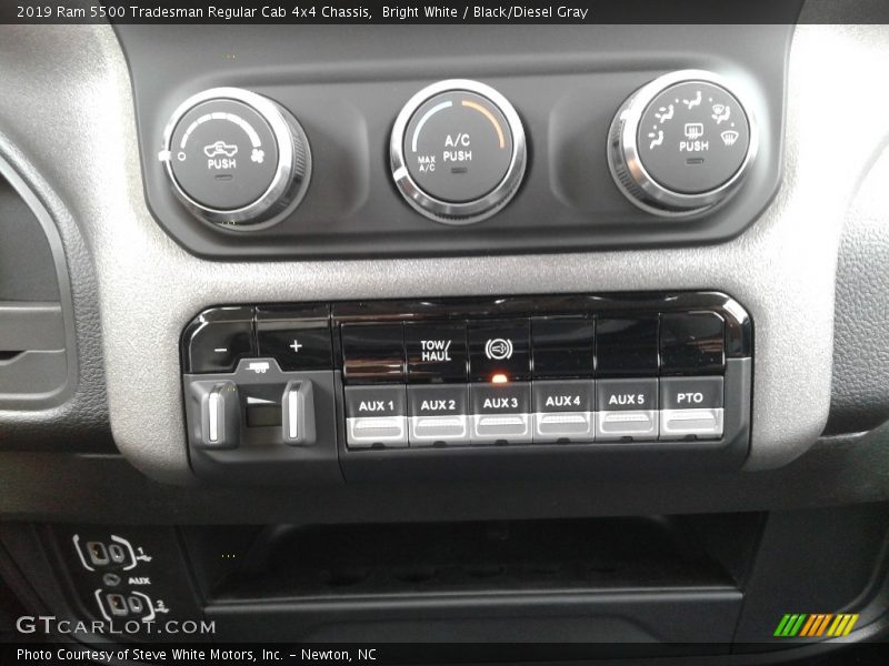 Bright White / Black/Diesel Gray 2019 Ram 5500 Tradesman Regular Cab 4x4 Chassis