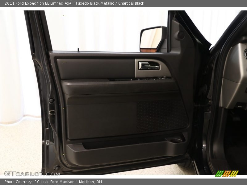 Tuxedo Black Metallic / Charcoal Black 2011 Ford Expedition EL Limited 4x4