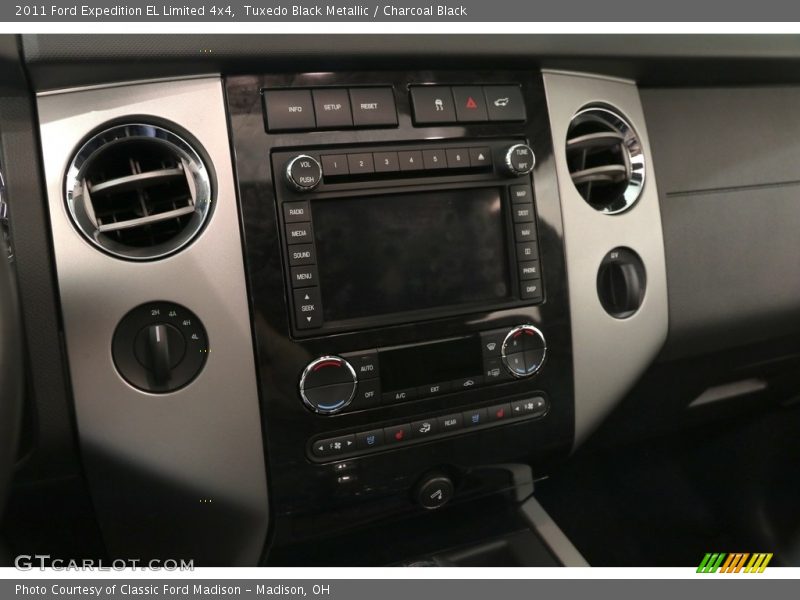 Tuxedo Black Metallic / Charcoal Black 2011 Ford Expedition EL Limited 4x4