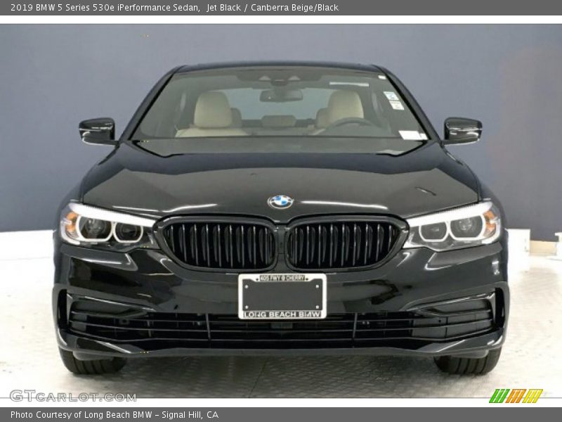 Jet Black / Canberra Beige/Black 2019 BMW 5 Series 530e iPerformance Sedan