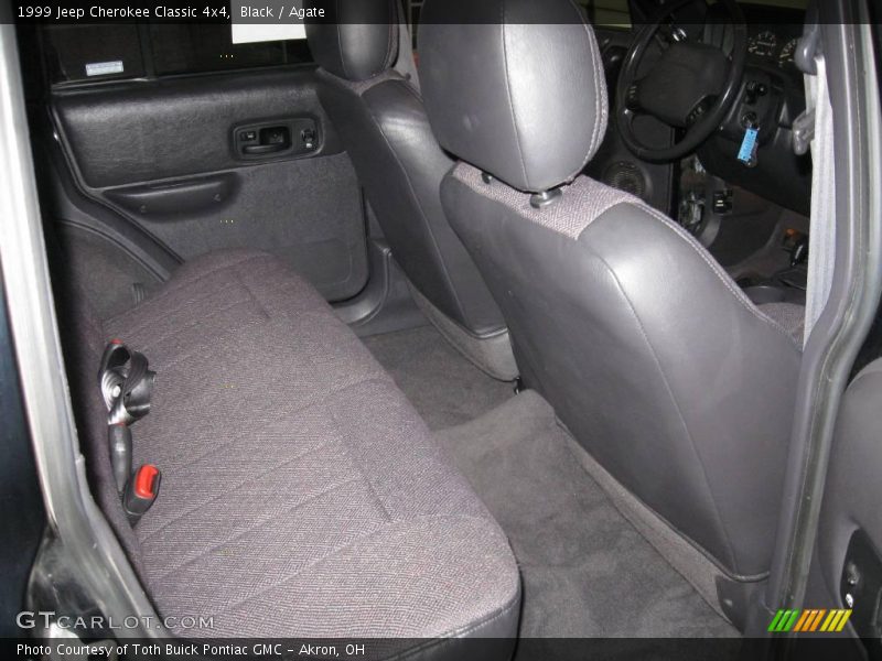 Black / Agate 1999 Jeep Cherokee Classic 4x4