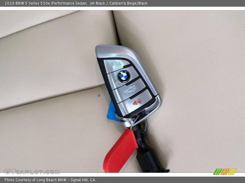Jet Black / Canberra Beige/Black 2019 BMW 5 Series 530e iPerformance Sedan