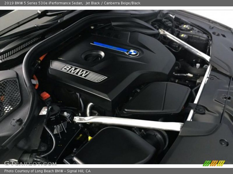 Jet Black / Canberra Beige/Black 2019 BMW 5 Series 530e iPerformance Sedan