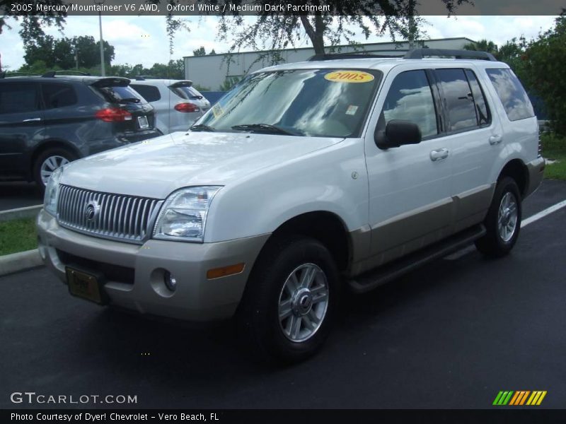 Oxford White / Medium Dark Parchment 2005 Mercury Mountaineer V6 AWD