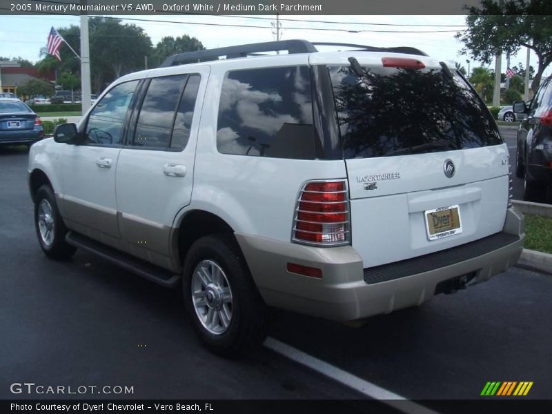 Oxford White / Medium Dark Parchment 2005 Mercury Mountaineer V6 AWD