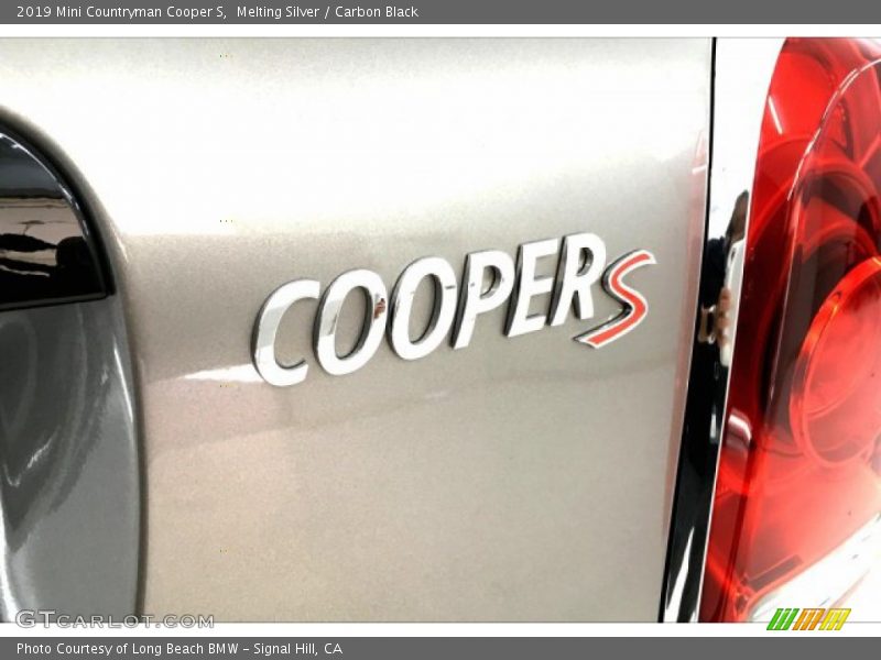 Melting Silver / Carbon Black 2019 Mini Countryman Cooper S