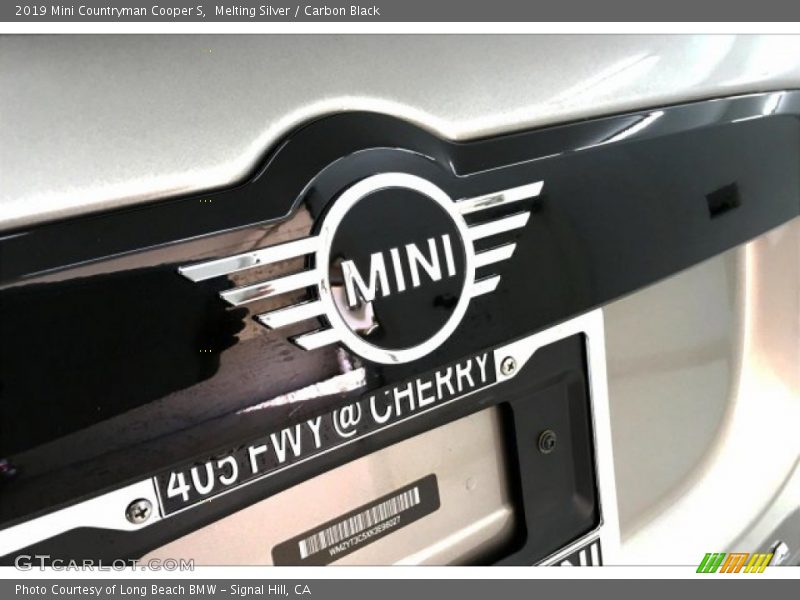Melting Silver / Carbon Black 2019 Mini Countryman Cooper S