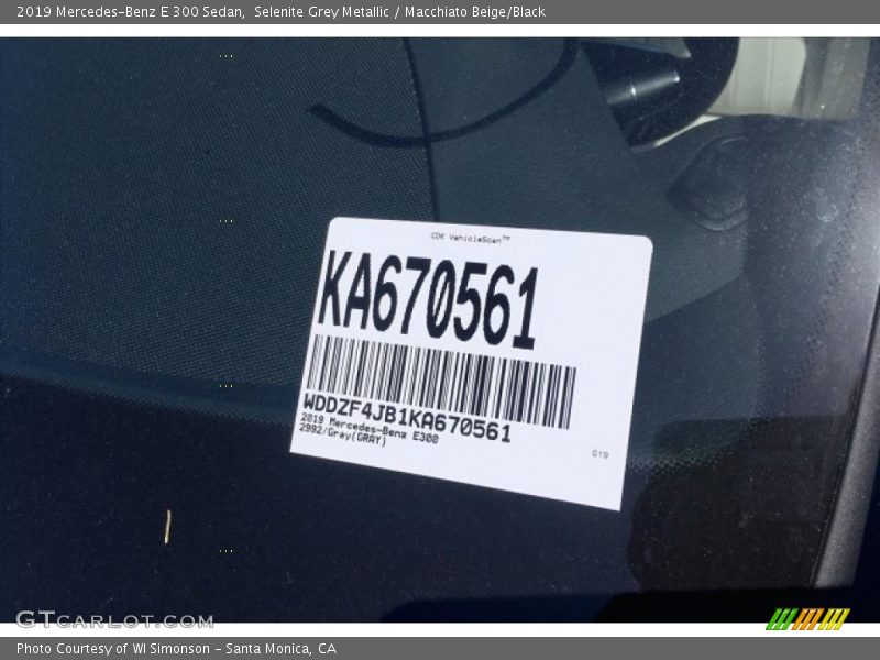 Selenite Grey Metallic / Macchiato Beige/Black 2019 Mercedes-Benz E 300 Sedan