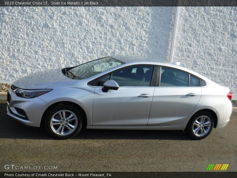 Silver Ice Metallic / Jet Black 2018 Chevrolet Cruze LT
