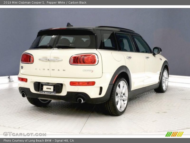 Pepper White / Carbon Black 2019 Mini Clubman Cooper S