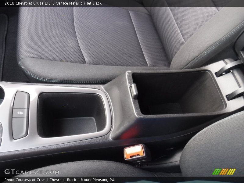 Silver Ice Metallic / Jet Black 2018 Chevrolet Cruze LT