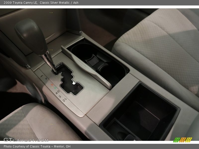 Classic Silver Metallic / Ash 2009 Toyota Camry LE