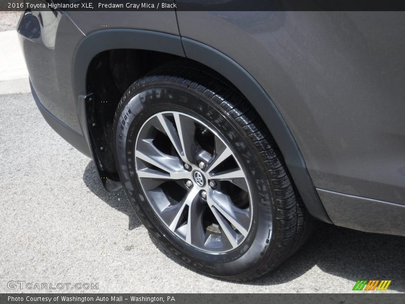 Predawn Gray Mica / Black 2016 Toyota Highlander XLE