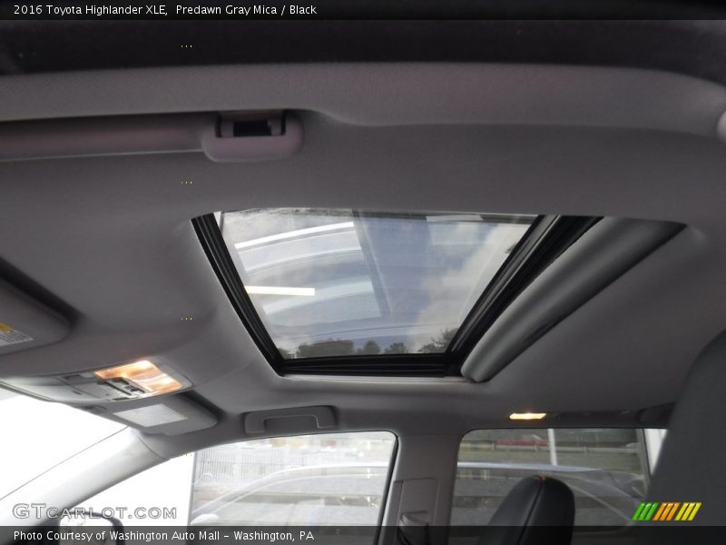 Predawn Gray Mica / Black 2016 Toyota Highlander XLE