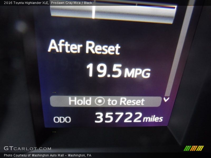 Predawn Gray Mica / Black 2016 Toyota Highlander XLE