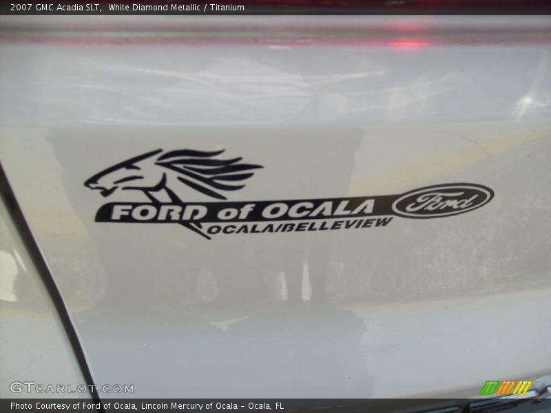 White Diamond Metallic / Titanium 2007 GMC Acadia SLT