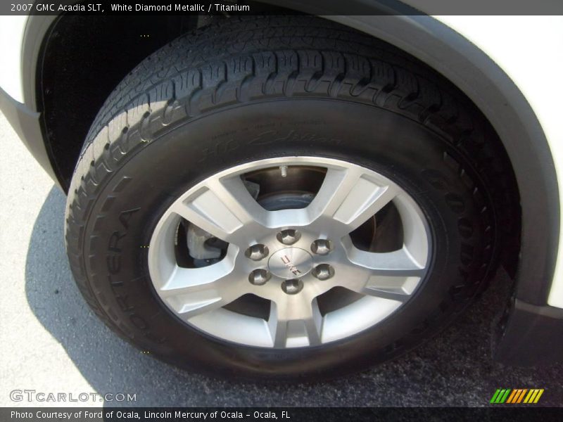 White Diamond Metallic / Titanium 2007 GMC Acadia SLT