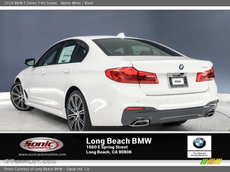 Alpine White / Black 2019 BMW 5 Series 540i Sedan