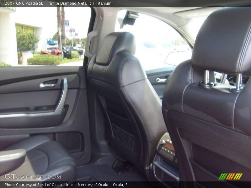 White Diamond Metallic / Titanium 2007 GMC Acadia SLT