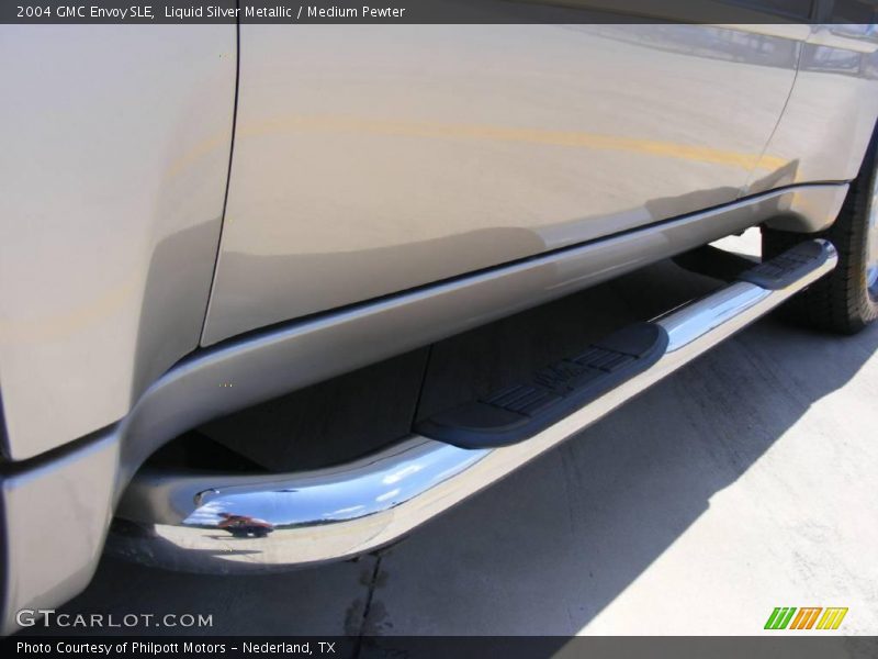 Liquid Silver Metallic / Medium Pewter 2004 GMC Envoy SLE