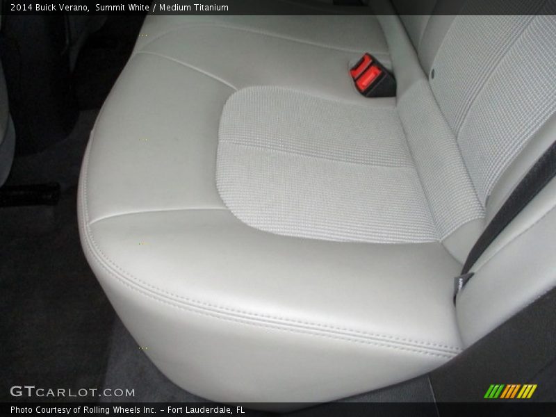 Summit White / Medium Titanium 2014 Buick Verano