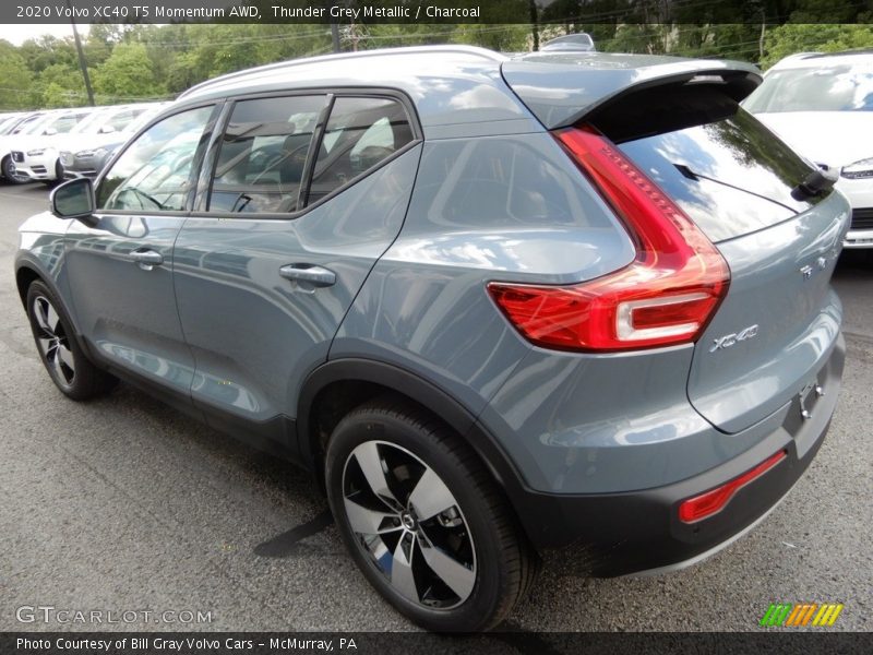 Thunder Grey Metallic / Charcoal 2020 Volvo XC40 T5 Momentum AWD