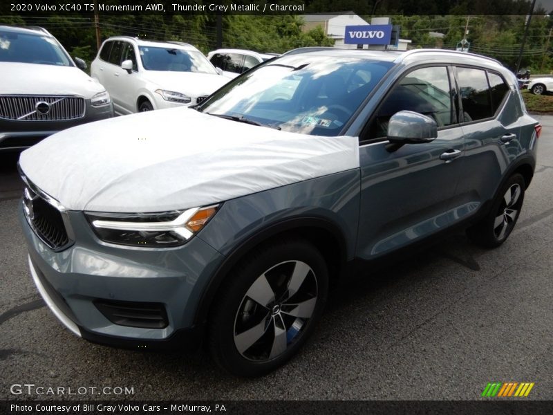 Thunder Grey Metallic / Charcoal 2020 Volvo XC40 T5 Momentum AWD