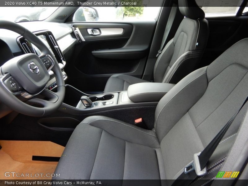 Front Seat of 2020 XC40 T5 Momentum AWD