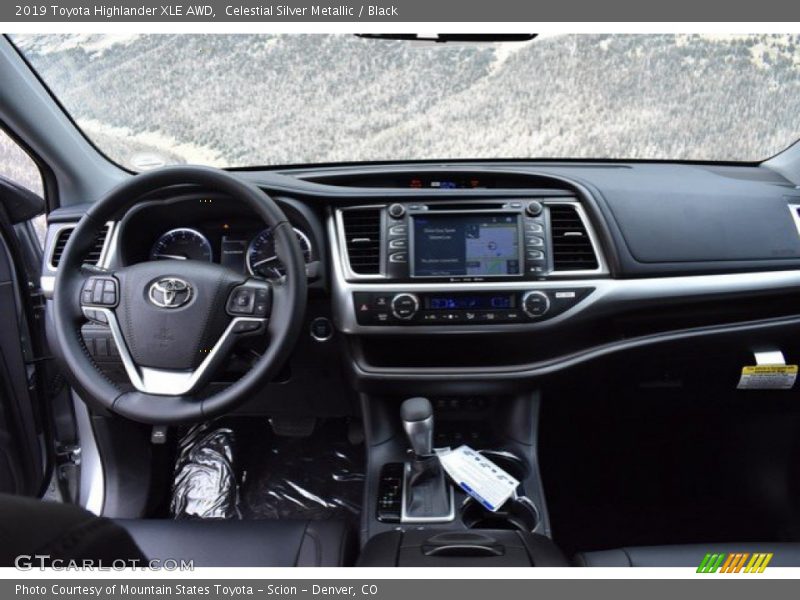 Celestial Silver Metallic / Black 2019 Toyota Highlander XLE AWD