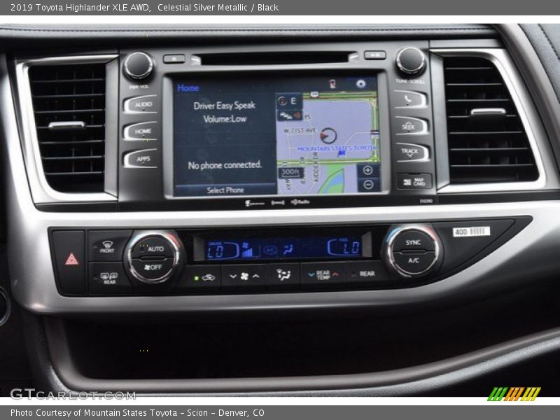 Celestial Silver Metallic / Black 2019 Toyota Highlander XLE AWD
