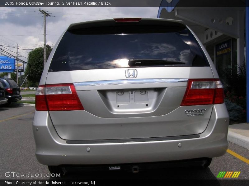 Silver Pearl Metallic / Black 2005 Honda Odyssey Touring