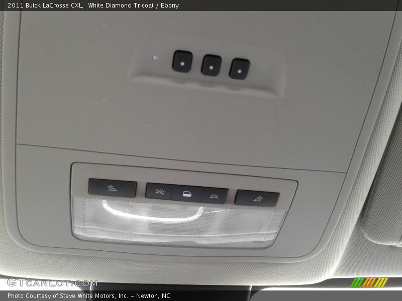 White Diamond Tricoat / Ebony 2011 Buick LaCrosse CXL