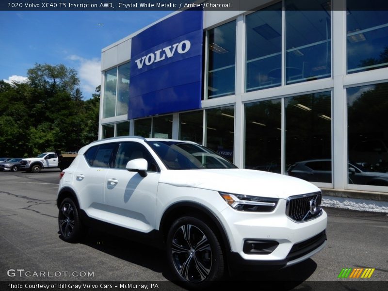 Front 3/4 View of 2020 XC40 T5 Inscription AWD