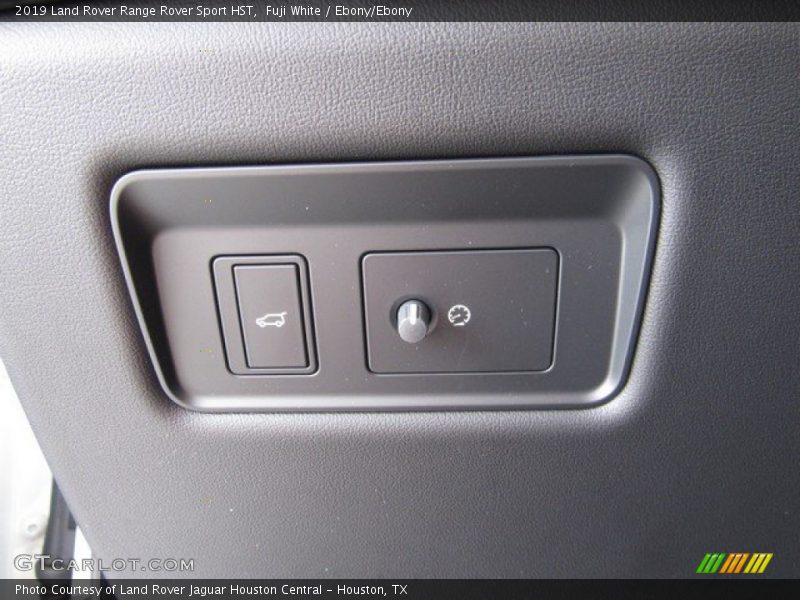 Fuji White / Ebony/Ebony 2019 Land Rover Range Rover Sport HST