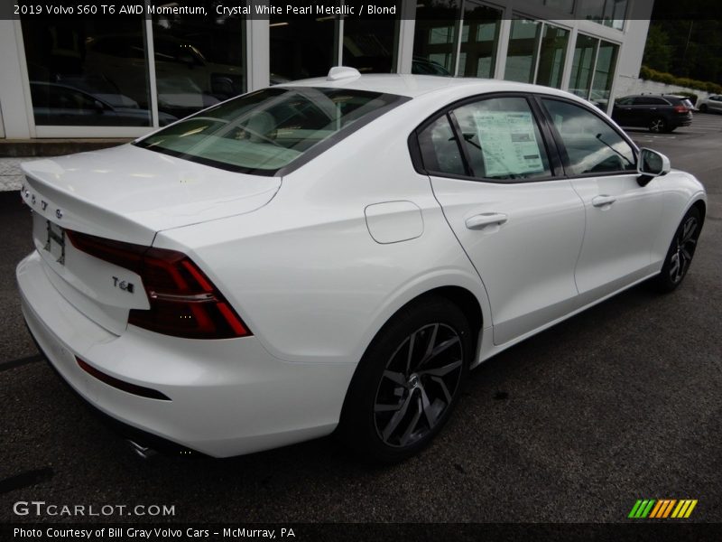 Crystal White Pearl Metallic / Blond 2019 Volvo S60 T6 AWD Momentum