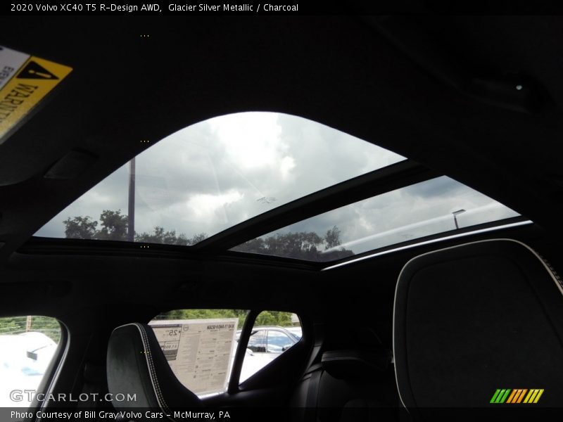 Sunroof of 2020 XC40 T5 R-Design AWD