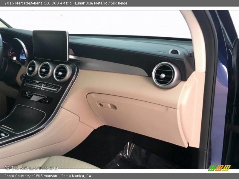 Lunar Blue Metallic / Silk Beige 2016 Mercedes-Benz GLC 300 4Matic