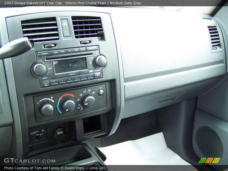 Inferno Red Crystal Pearl / Medium Slate Gray 2007 Dodge Dakota SXT Club Cab