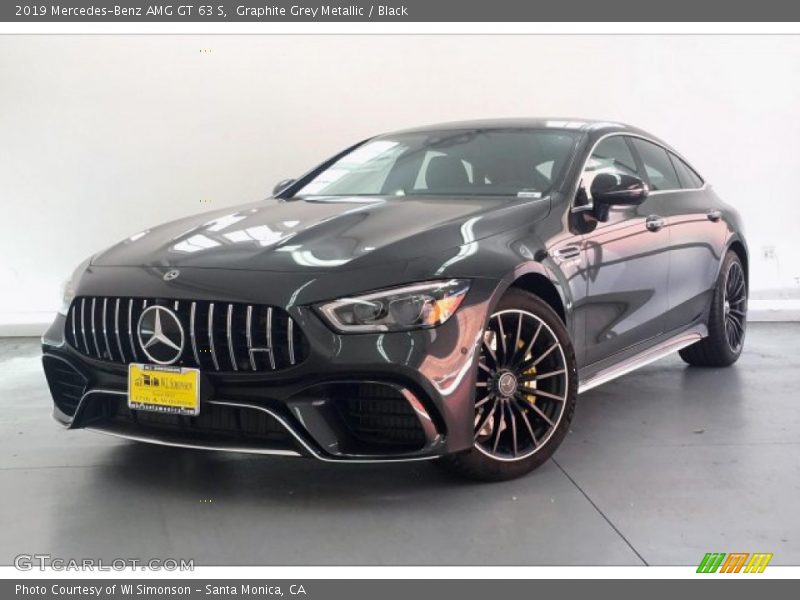 Front 3/4 View of 2019 AMG GT 63 S