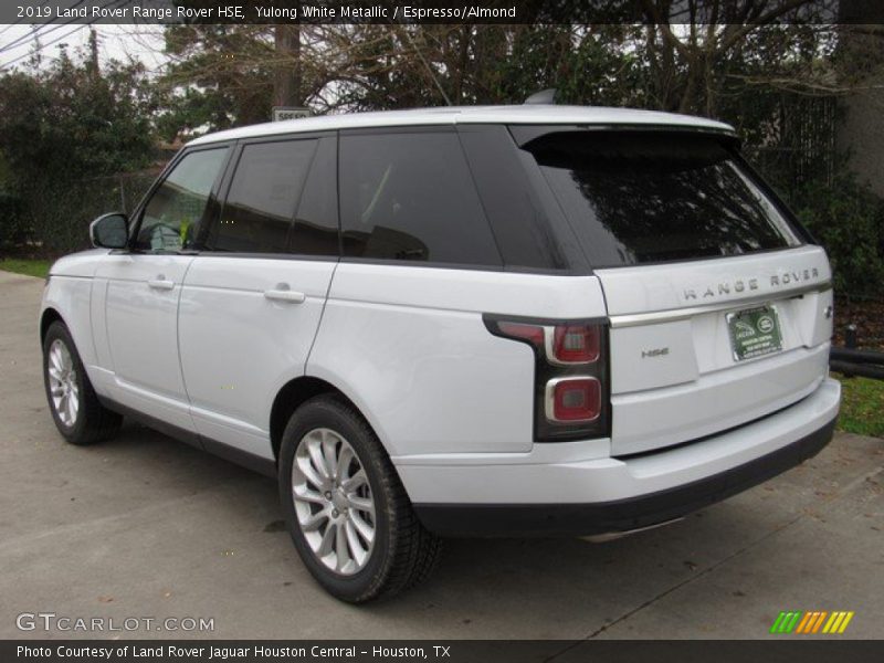 Yulong White Metallic / Espresso/Almond 2019 Land Rover Range Rover HSE