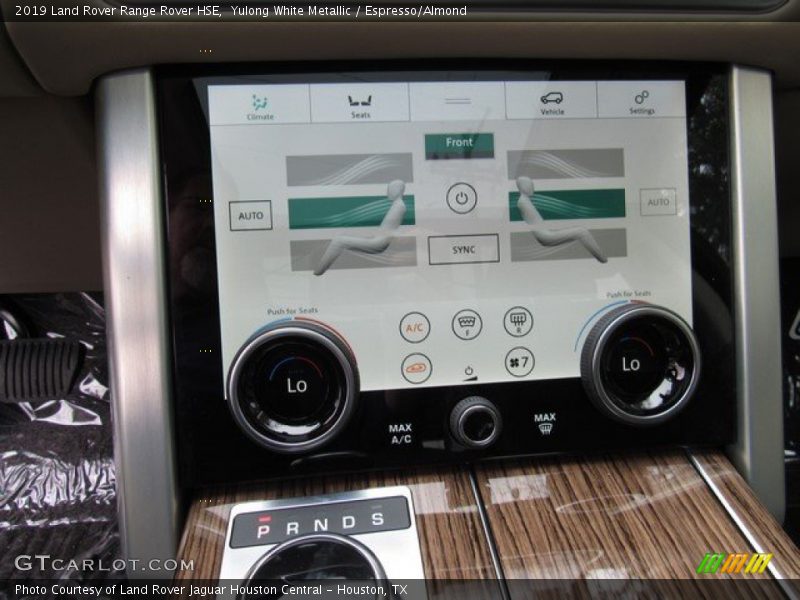 Yulong White Metallic / Espresso/Almond 2019 Land Rover Range Rover HSE