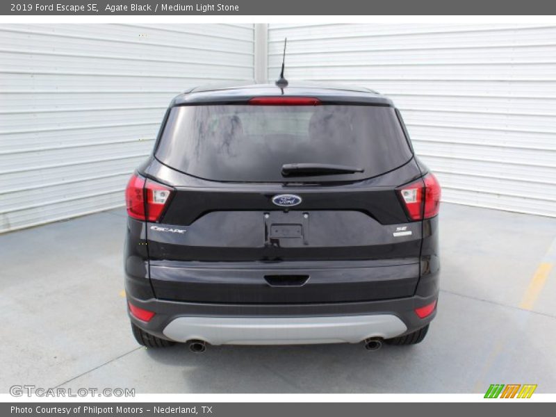 Agate Black / Medium Light Stone 2019 Ford Escape SE