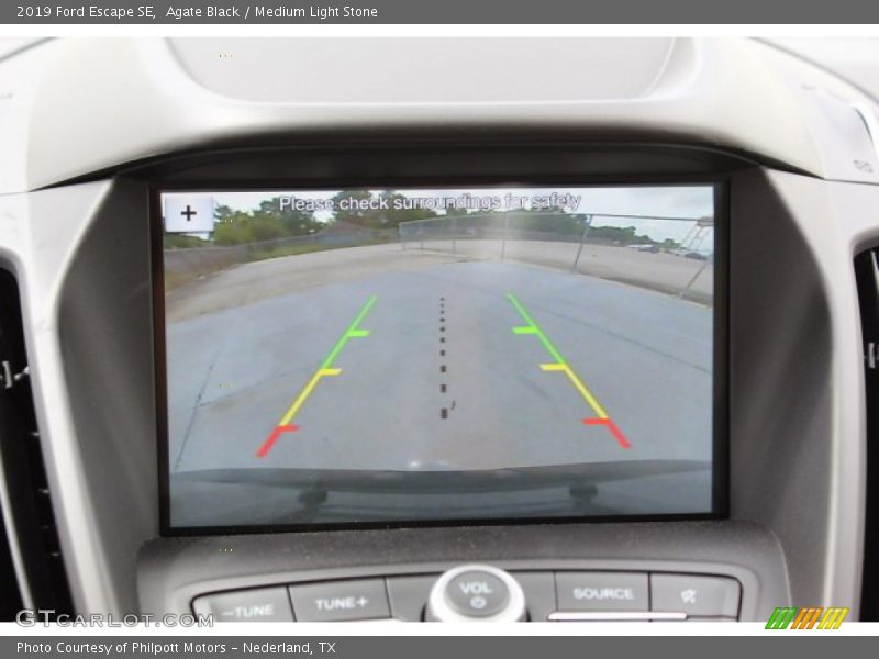 Agate Black / Medium Light Stone 2019 Ford Escape SE